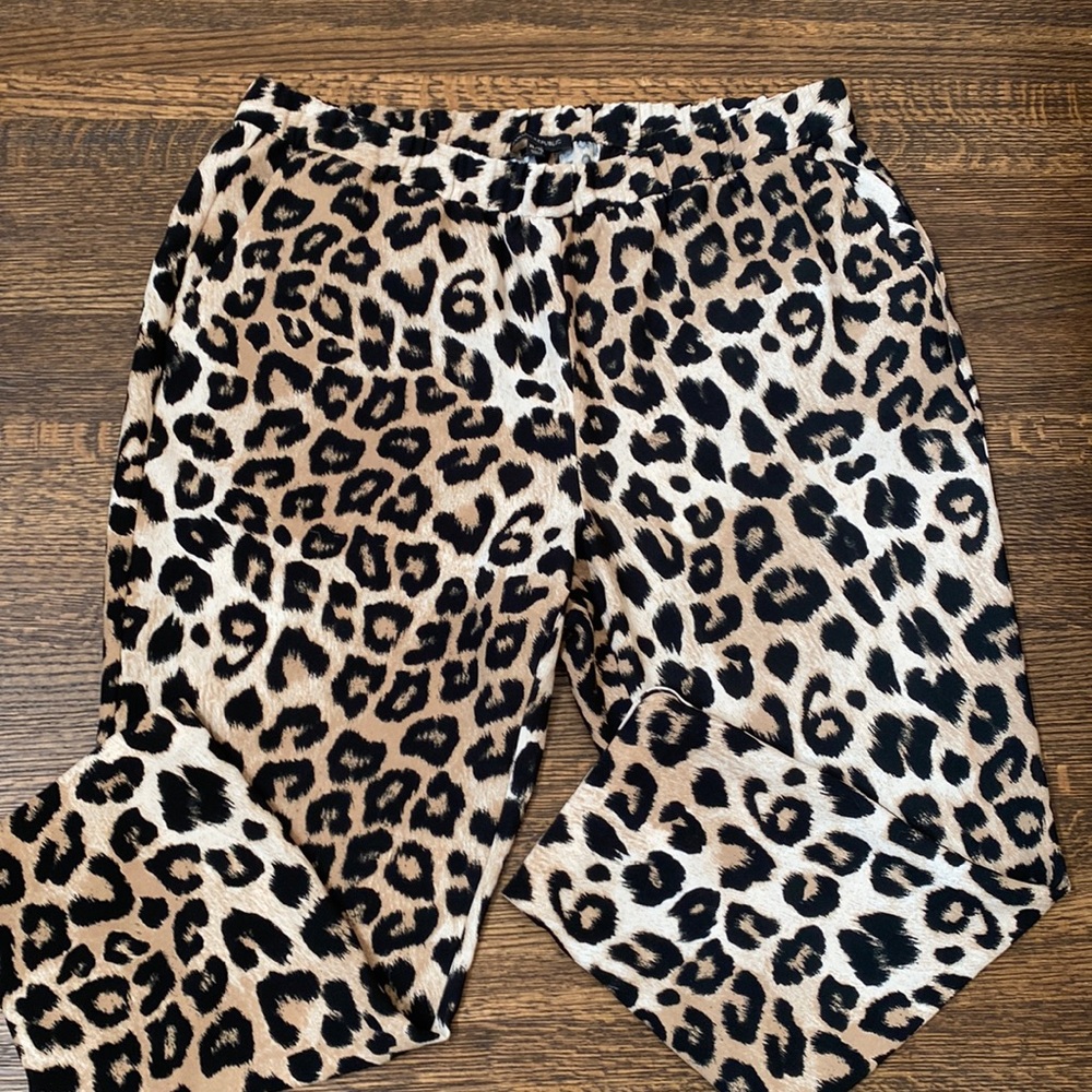 Banana republic leopard print flowy pants